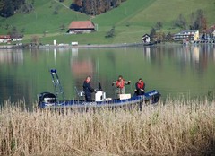 spezialisten-sprengen-alte-granate-im-aegerisee_img1.jpg